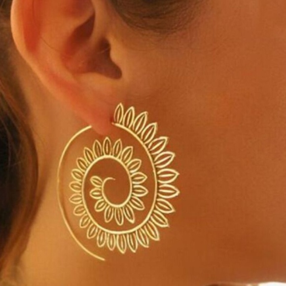 Jewelry - Gold or Silver Spiral Leaf Infinity Earrings